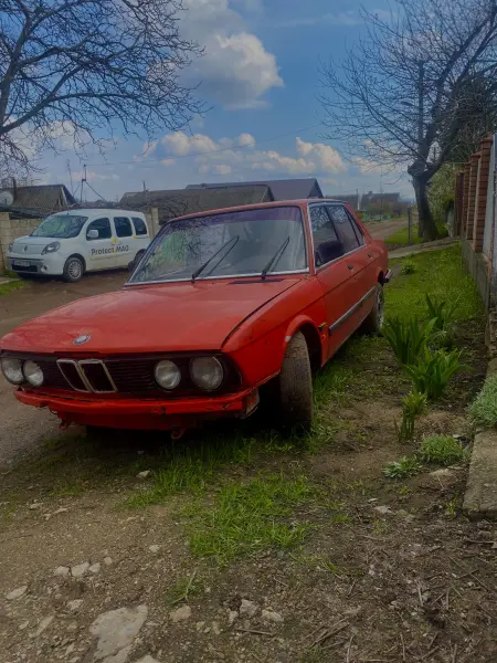 BMW 5 Series, 1982