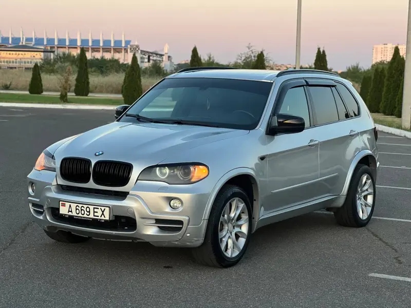 BMW 5 Series, 2009