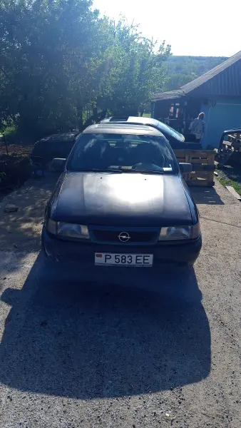 Opel Vectra, 1993