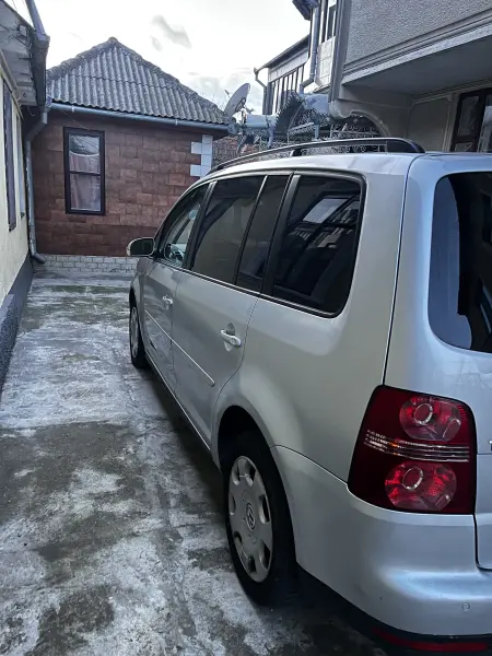 Volkswagen Touran, 2008