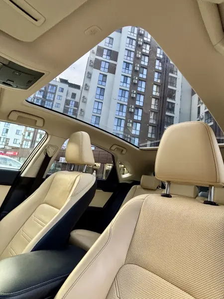Lexus NX, 2018