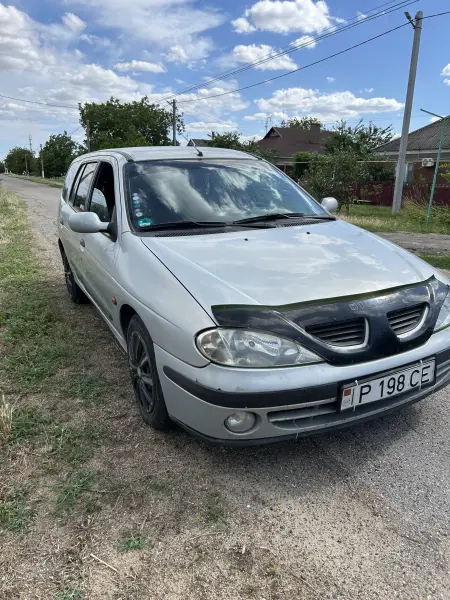 Renault Megane, 2001