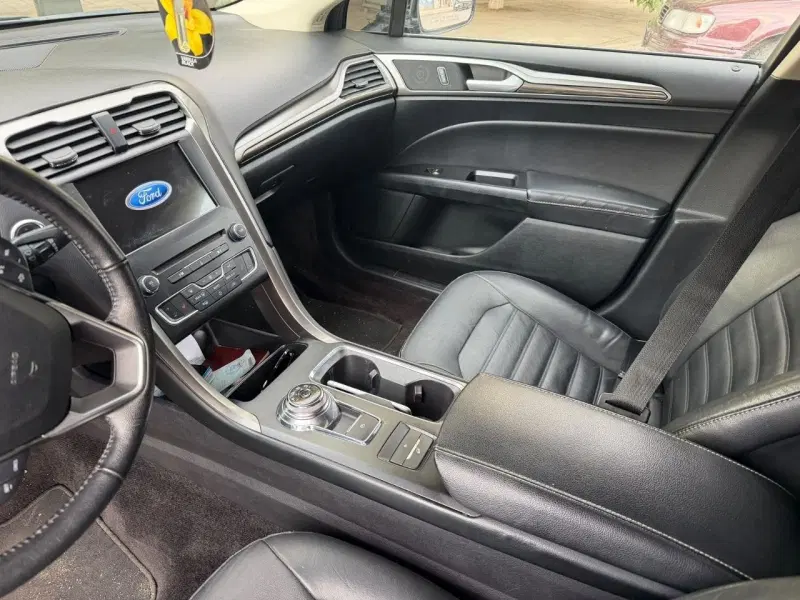 Ford Fusion, 2017