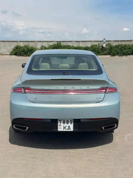 Lincoln MKZ, 2014
