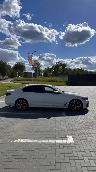 BMW 5 Series, 2021