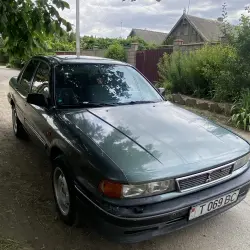 Mitsubishi Galant, 1989