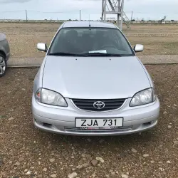 Toyota Avensis, 2002