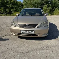 Toyota Camry, 2004