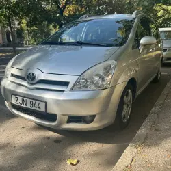 Toyota Corolla Verso, 2005