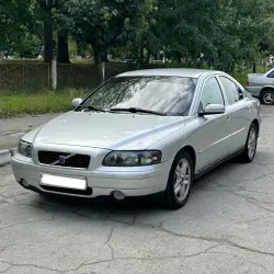 Volvo S60, 2003