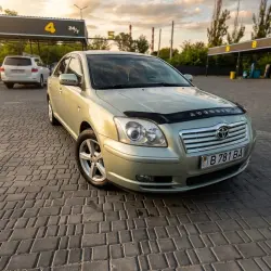 Toyota Avensis, 2004
