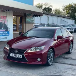Lexus ES, 2013