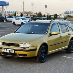 Volkswagen Golf, 2000