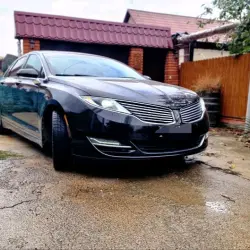 Lincoln MKZ, 2013