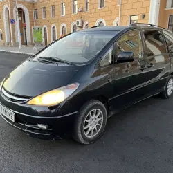 Toyota Previa, 2002