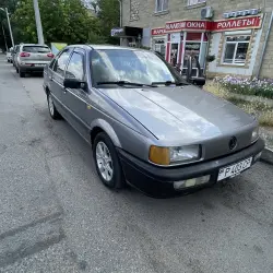 Volkswagen Passat, 1992