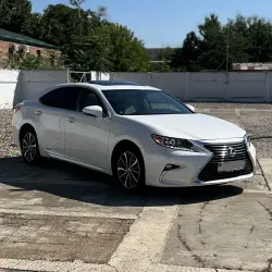 Lexus ES, 2012