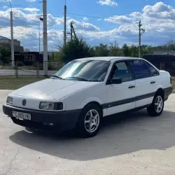Volkswagen Passat, 1993