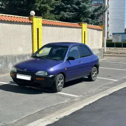 Mazda 121, 1995