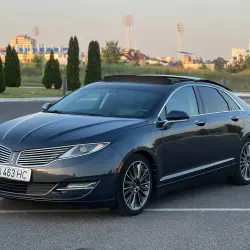 Lincoln MKZ, 2013