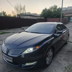Lincoln MKZ, 2014
