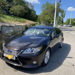 Lexus ES, 2013