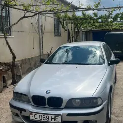 BMW 5 Series, 2000