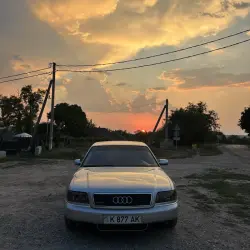 Audi A8, 1999