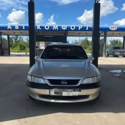 Opel Vectra, 1998