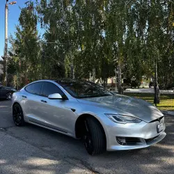 TESLA S, 2017