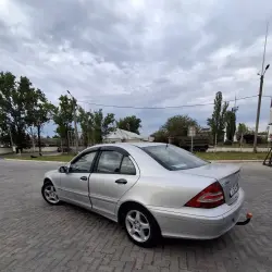 Mercedes-Benz C-Class, 2004