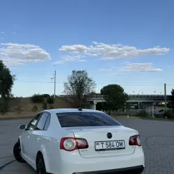 Volkswagen Jetta, 2008