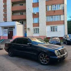 Mercedes-Benz E-Class, 2001