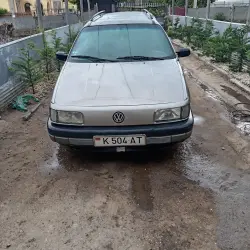 Volkswagen Passat, 1993