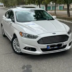 Ford Fusion, 2013