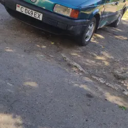 Volkswagen Passat, 1992