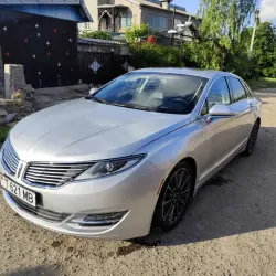 Lincoln MKZ, 2016