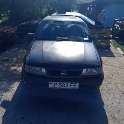 Opel Vectra, 1993