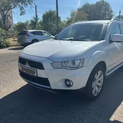 Mitsubishi Outlander, 2011